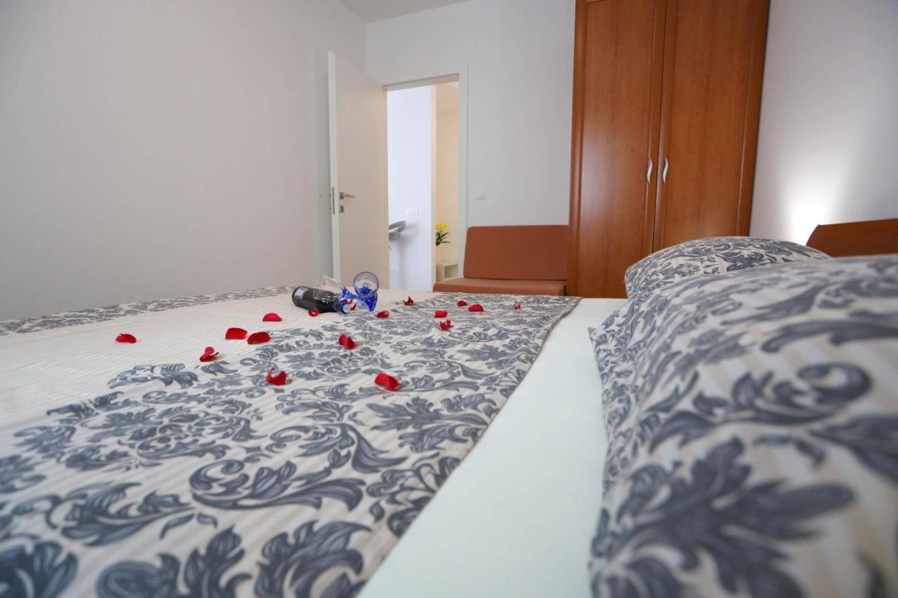 Apartman Petra Makarska Ngoại thất bức ảnh